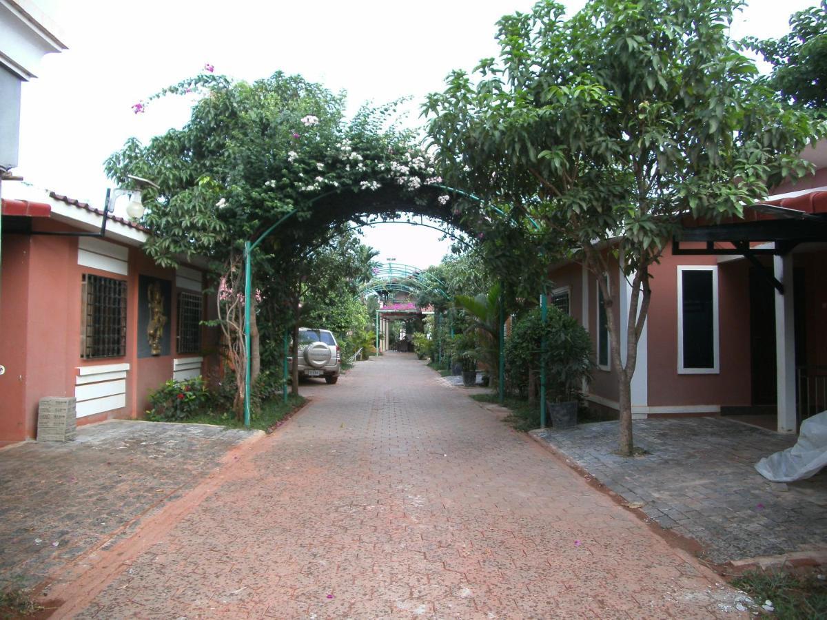 Sun Boutique Resort & Restaurant Siem Reap Exterior photo